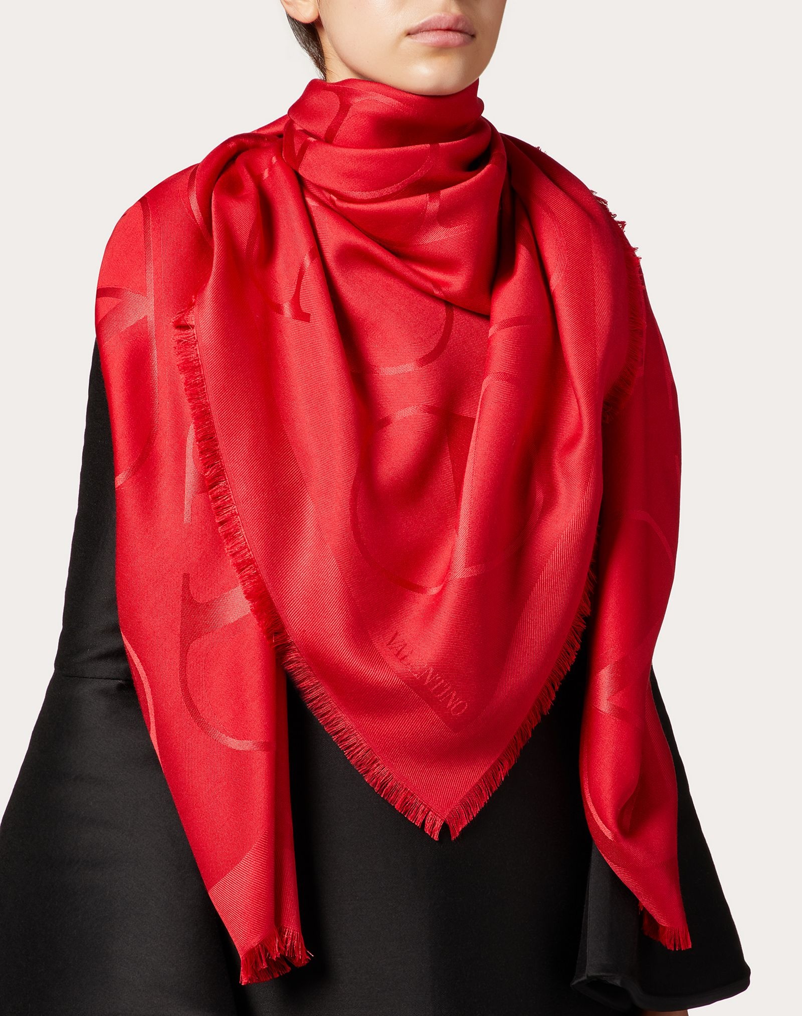 VLOGO shawl with lurex 140x140 cm / 55.1x55.1 in. - 4