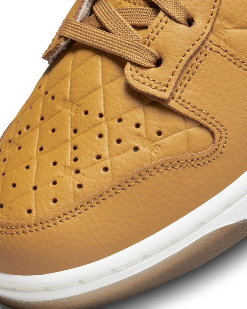 Wmns Dunk Low Wheat/Sail/Black - 4