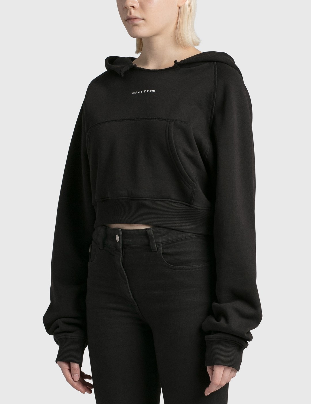 COLLECTION LOGO CROPPED SWEATSHIRT - 2