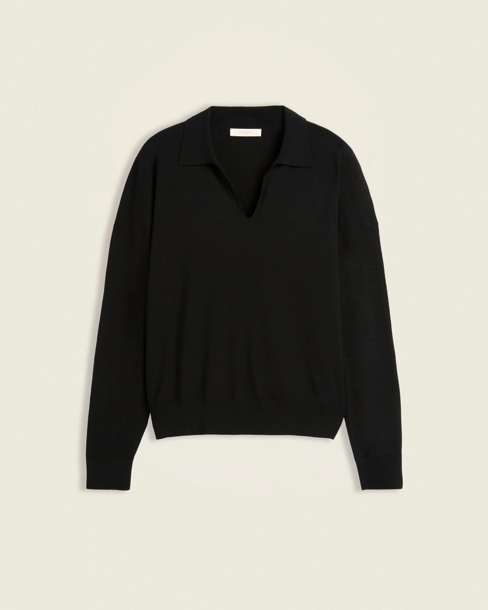 Wide fit V neck polo shirt in Flexwool - 1