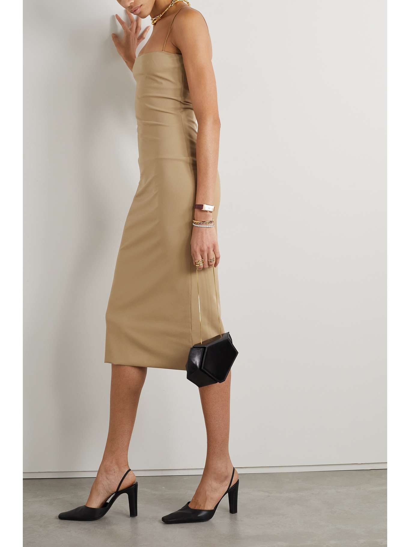 【関税込み】The Row タン Haku ミディアムドレス The Row Haku stretch-jersey midi dress | netaporter | REVERSIBLE