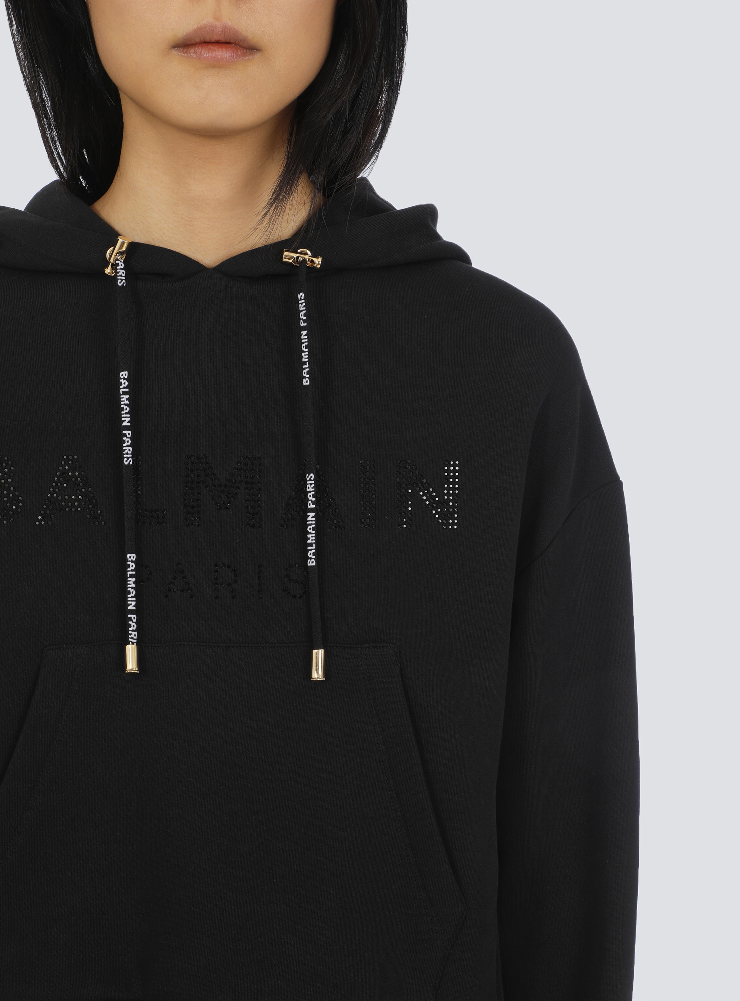 Cropped eco-designed cotton sweatshirt with rhinestone Balmain logo - 8