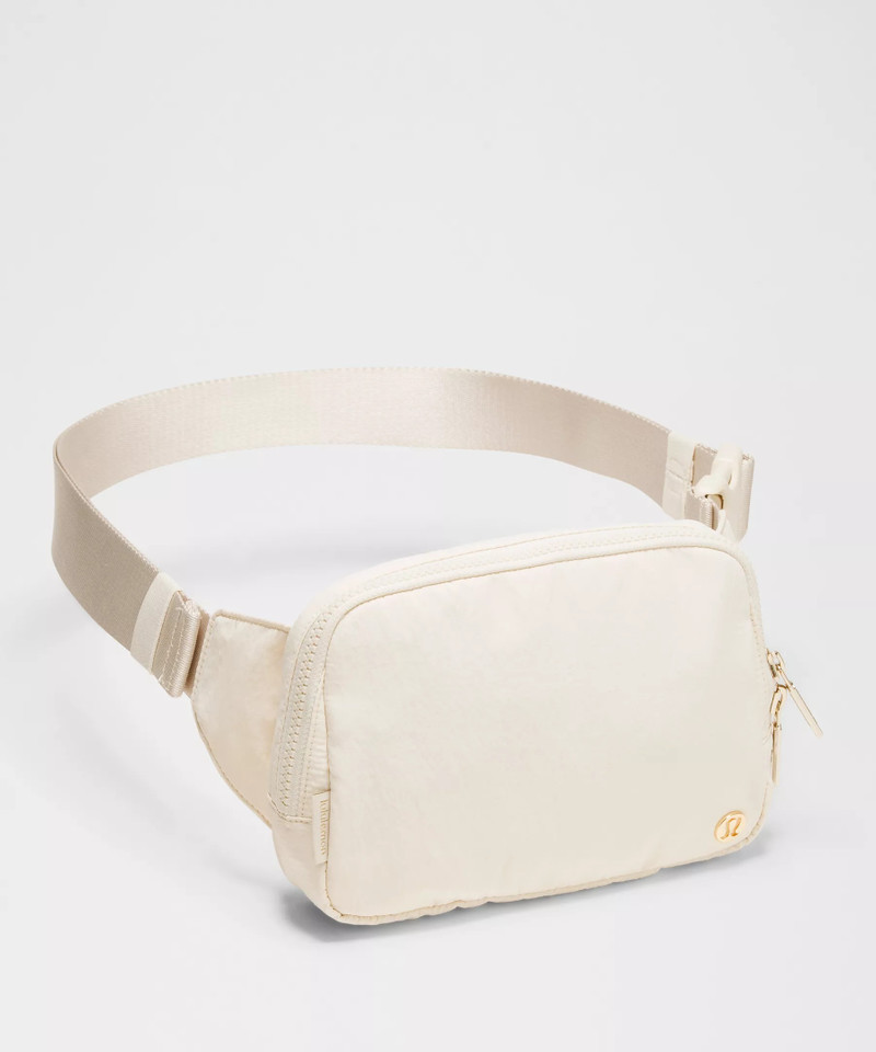 Everywhere Belt Bag Large 2L 4