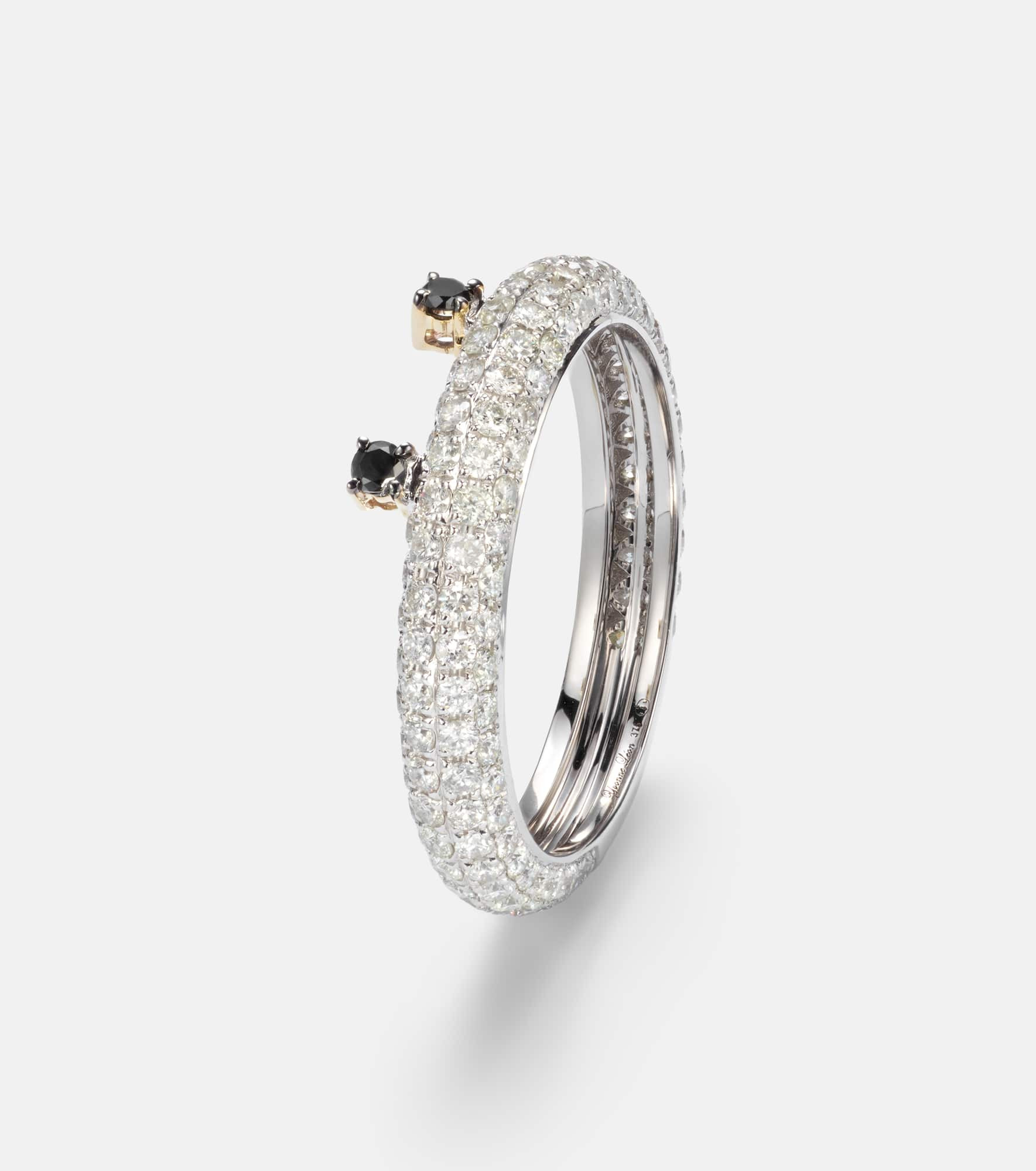 9kt white gold ring with black diamonds and grey diamonds - 4