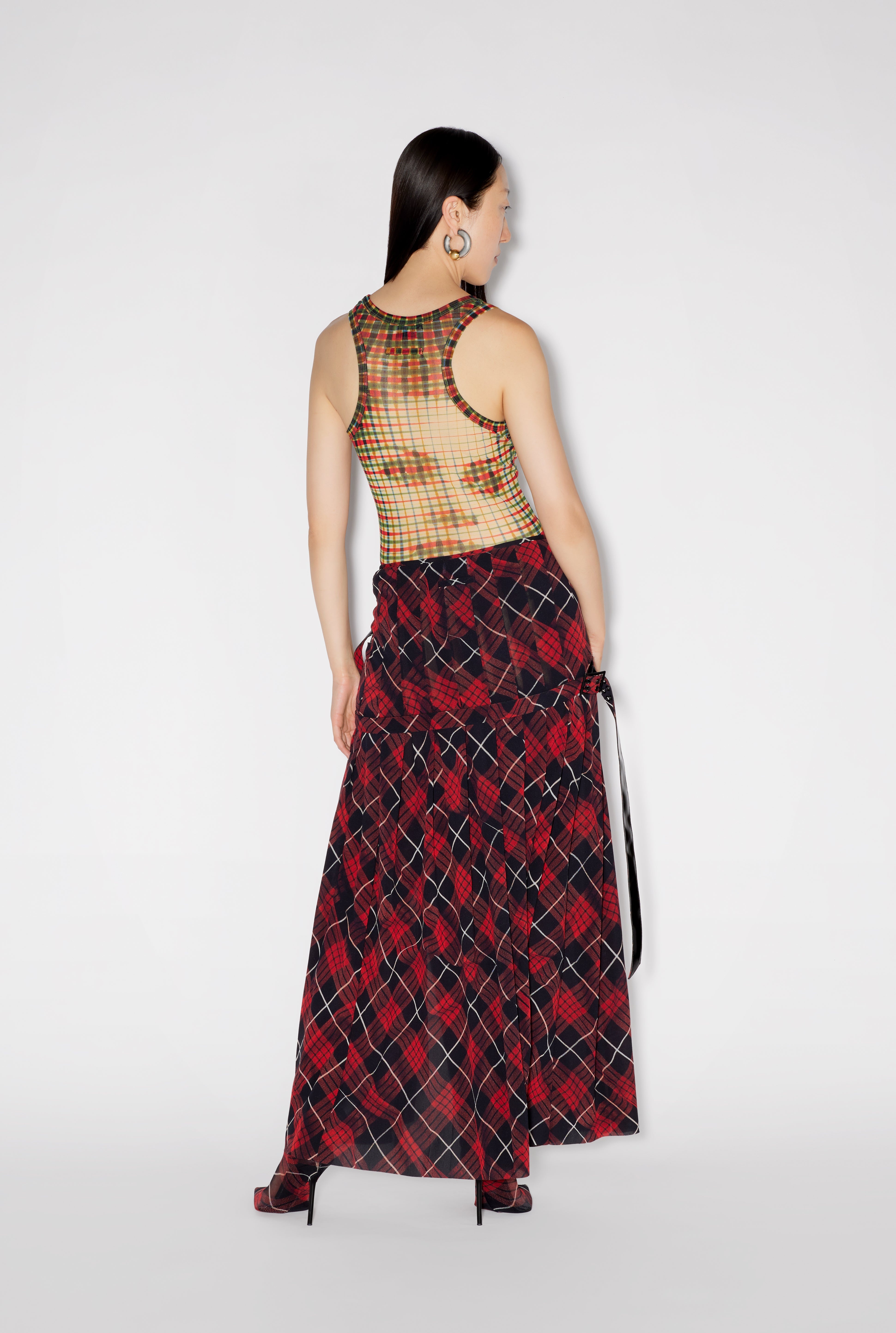 THE LONG RED TARTAN KILT - 3