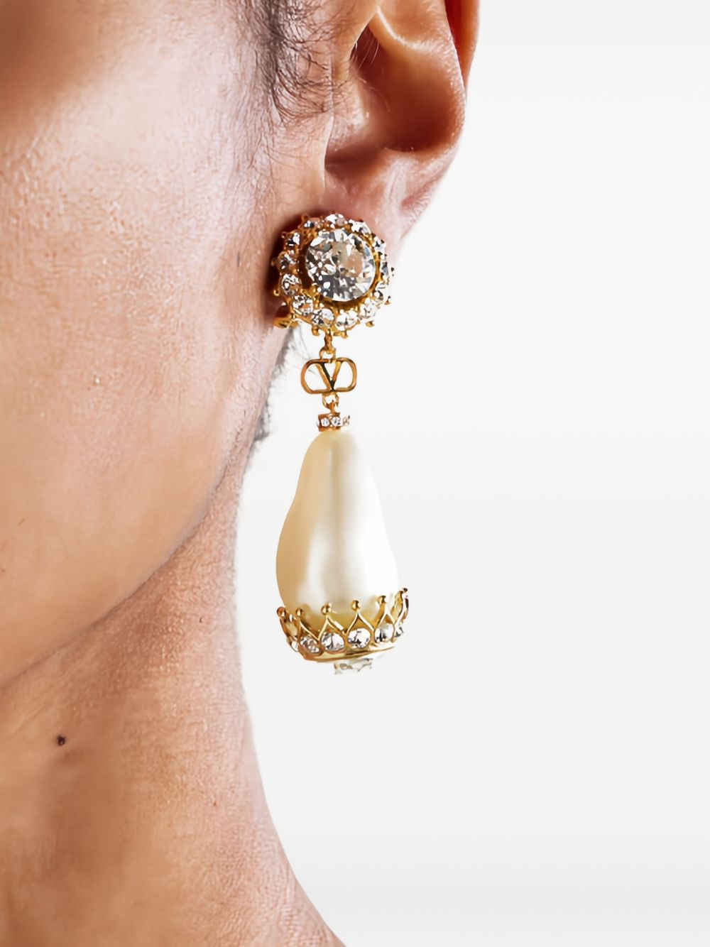 VLogo Signature crystal-embellished pearl earrings - 2