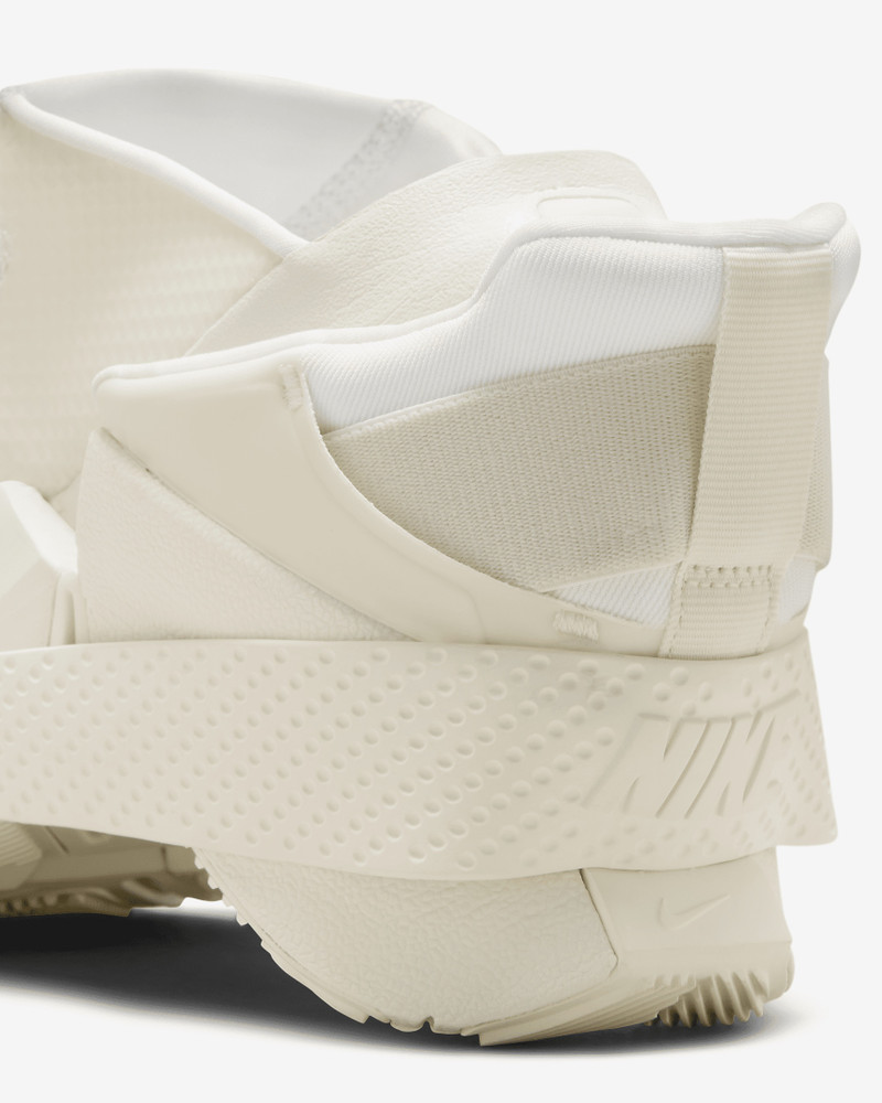 Nike Go FlyEase Easy On/Off Shoes 10