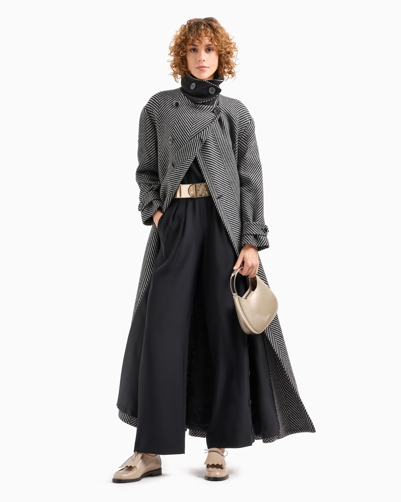 Long, double-breasted coat in a virgin wool blend with two-tone oversize-chevron motif - 4