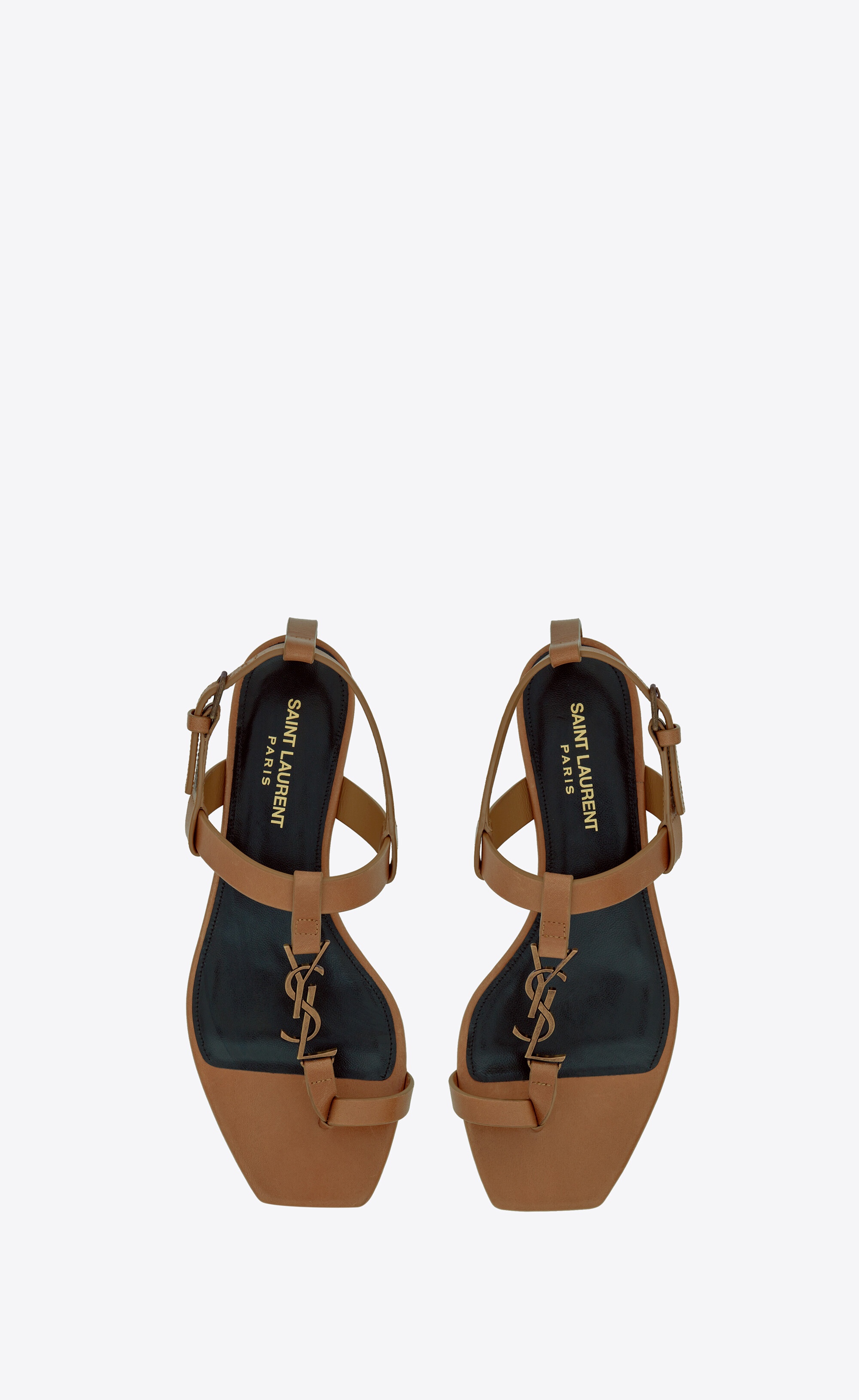 cassandra flat sandals in smooth leather with gold-tone monogram - 3