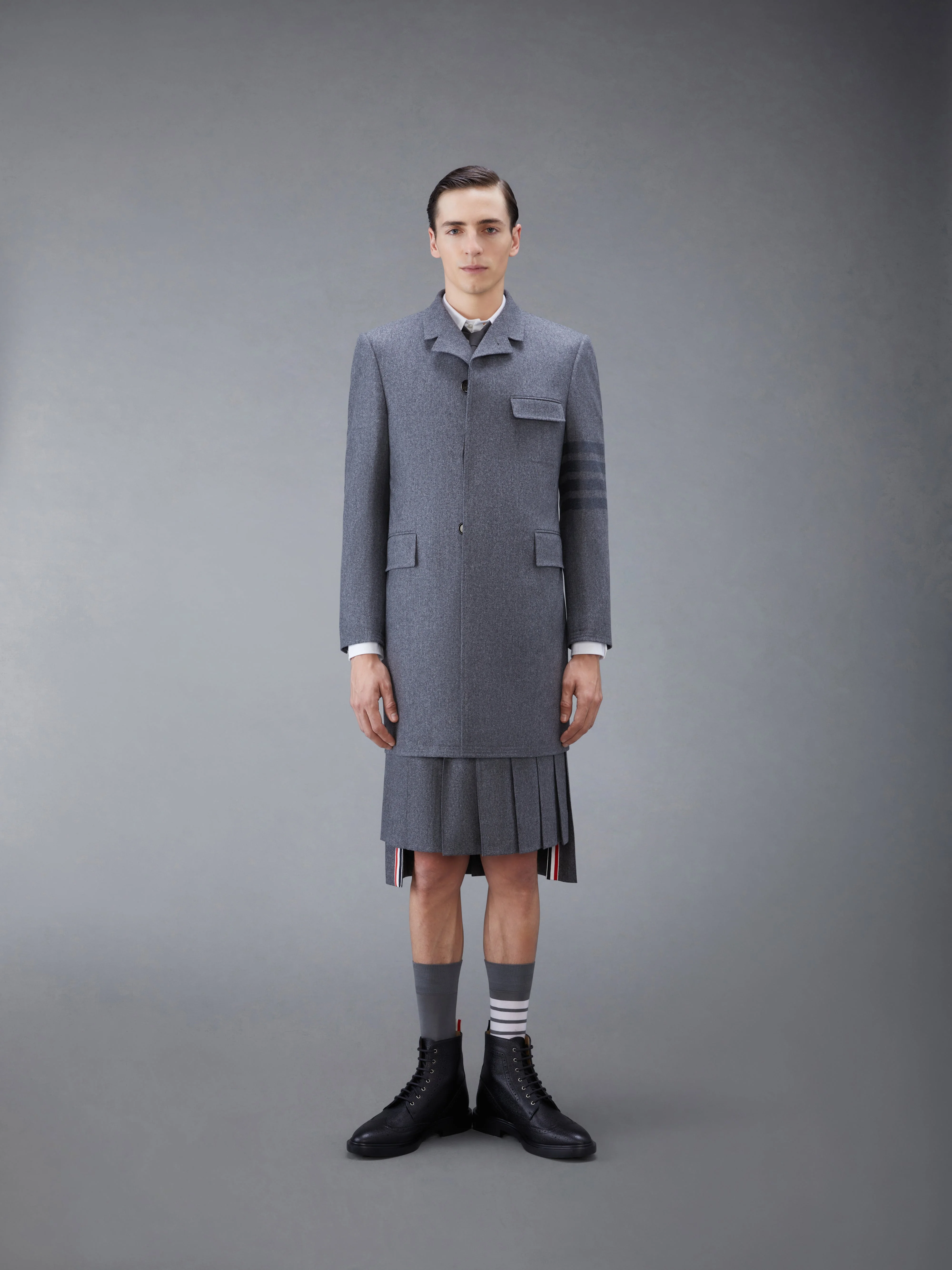 Medium Grey Wool Cashmere Flannel Tonal 4-Bar Classic Chesterfield Overcoat - 1