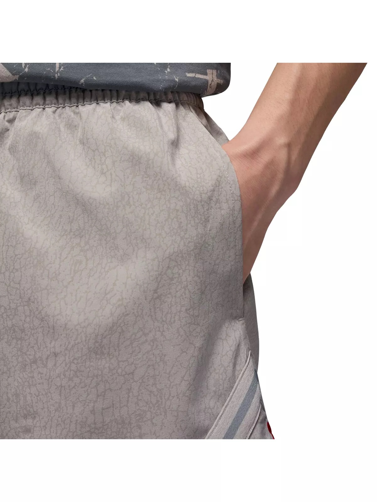 Men's Woven Diamond Shorts - 5