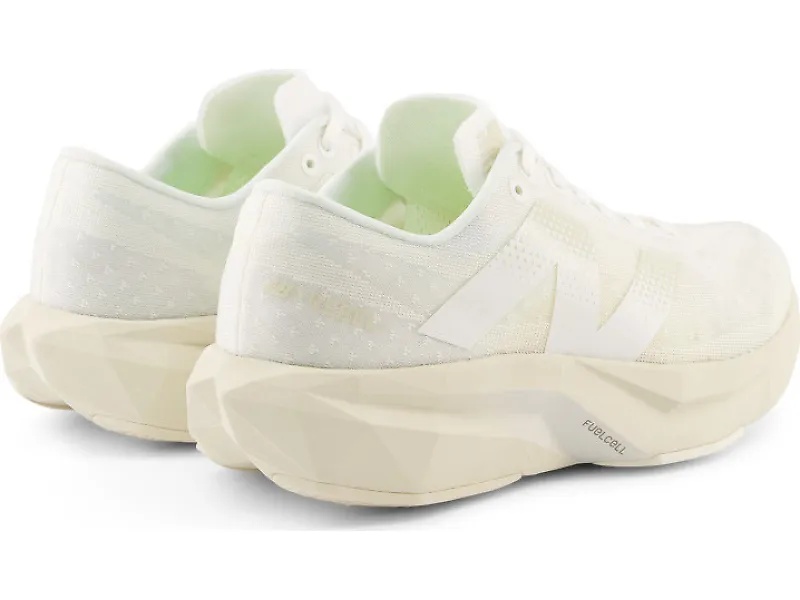 New Balance FuelCell Rebel v4 - 7