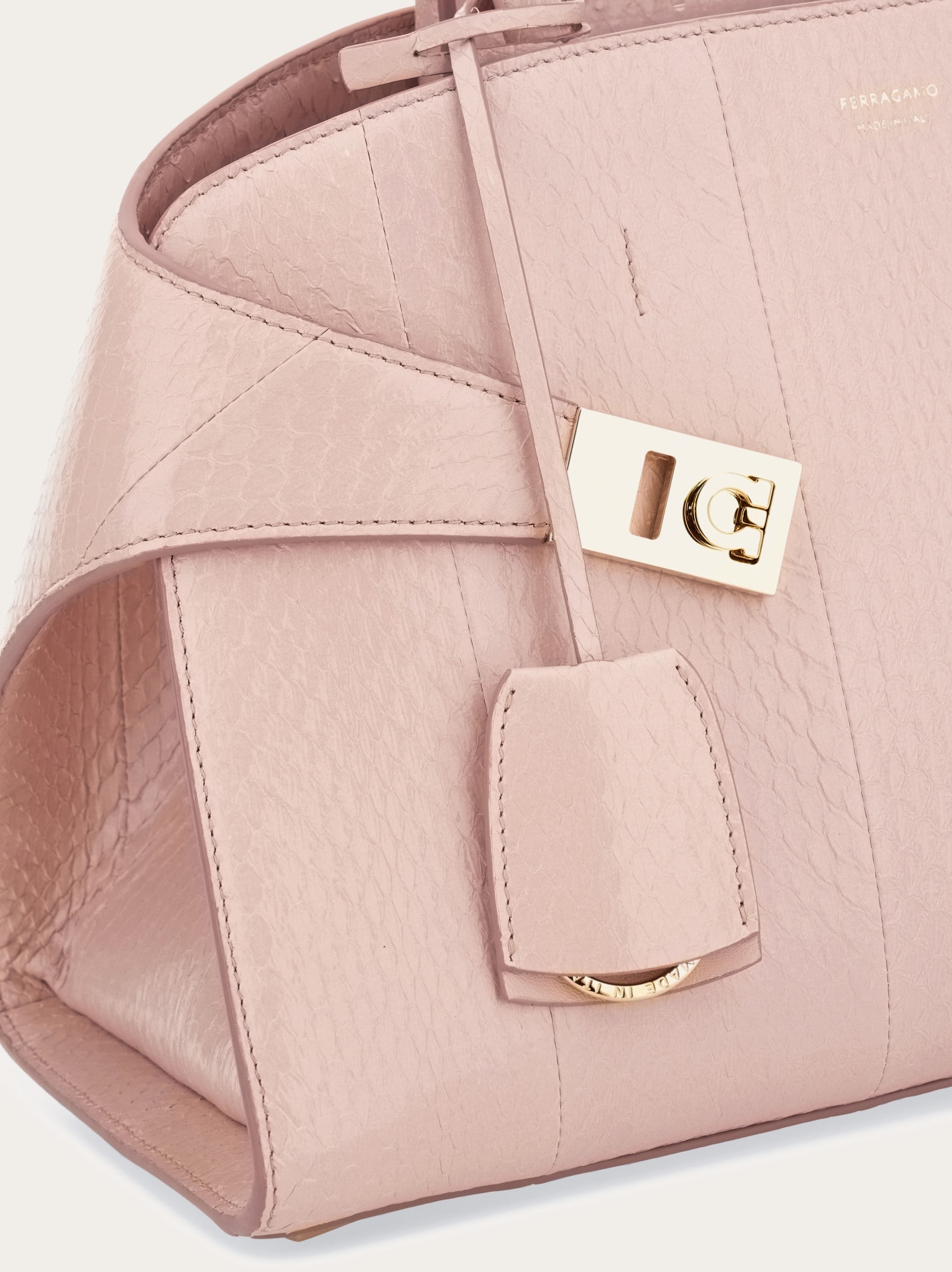 Hug handbag (M) - 8