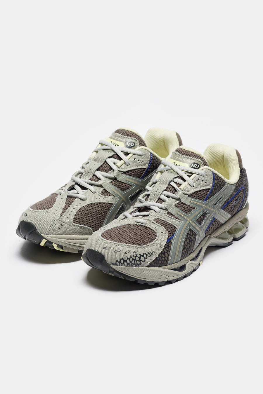 18 East Gel-Nimbus 10.1 Sneaker in Canteen/Abbey Stone - 3