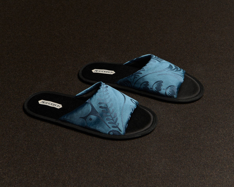 JW Anderson WOMENS OPEN TOE SLIDES IN AIRFORCE BLUE outlook