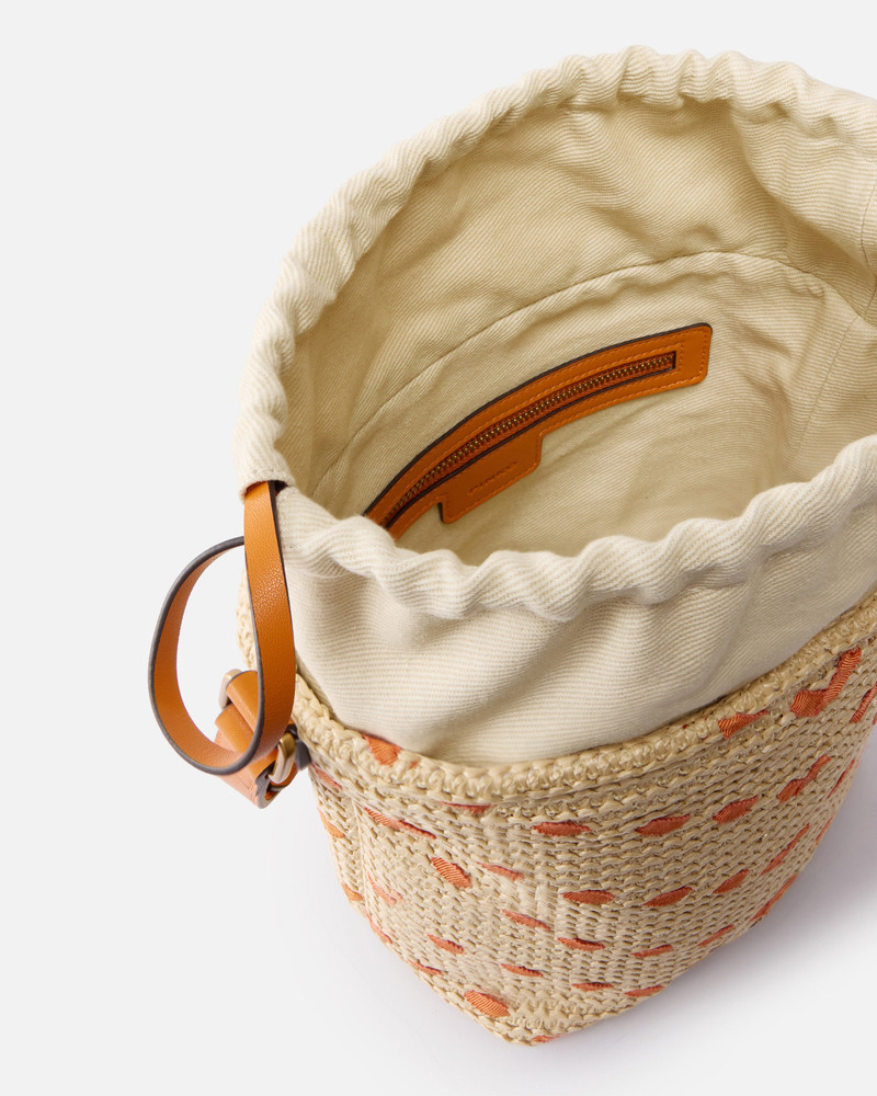 BUCKET MINI CROSSBODY BAG IN RAFFIA WITH CHEVRON MOTIF 4