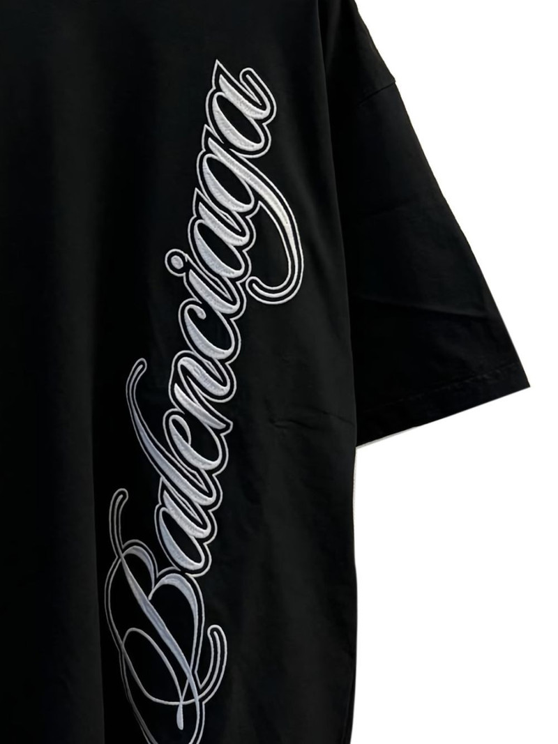 BALENCIAGA logo-detail T-shirt outlook
