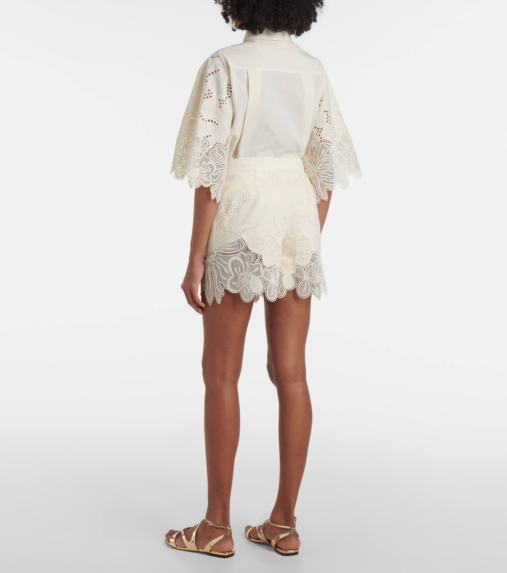 Embroidered broderie anglaise shorts - 3