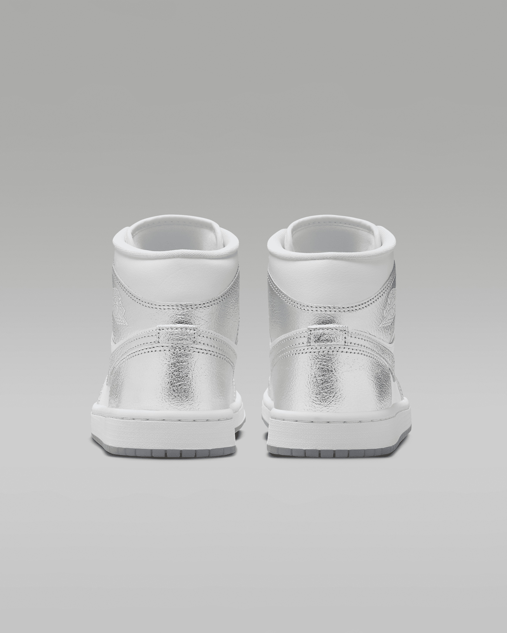 Air Jordan 1 Mid SE Women's Shoes - 6