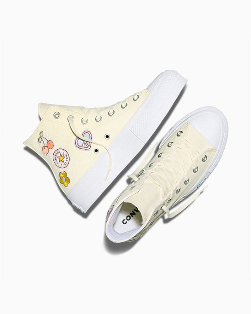 Chuck Taylor All Star Lift Platform Retro Appliqués 6