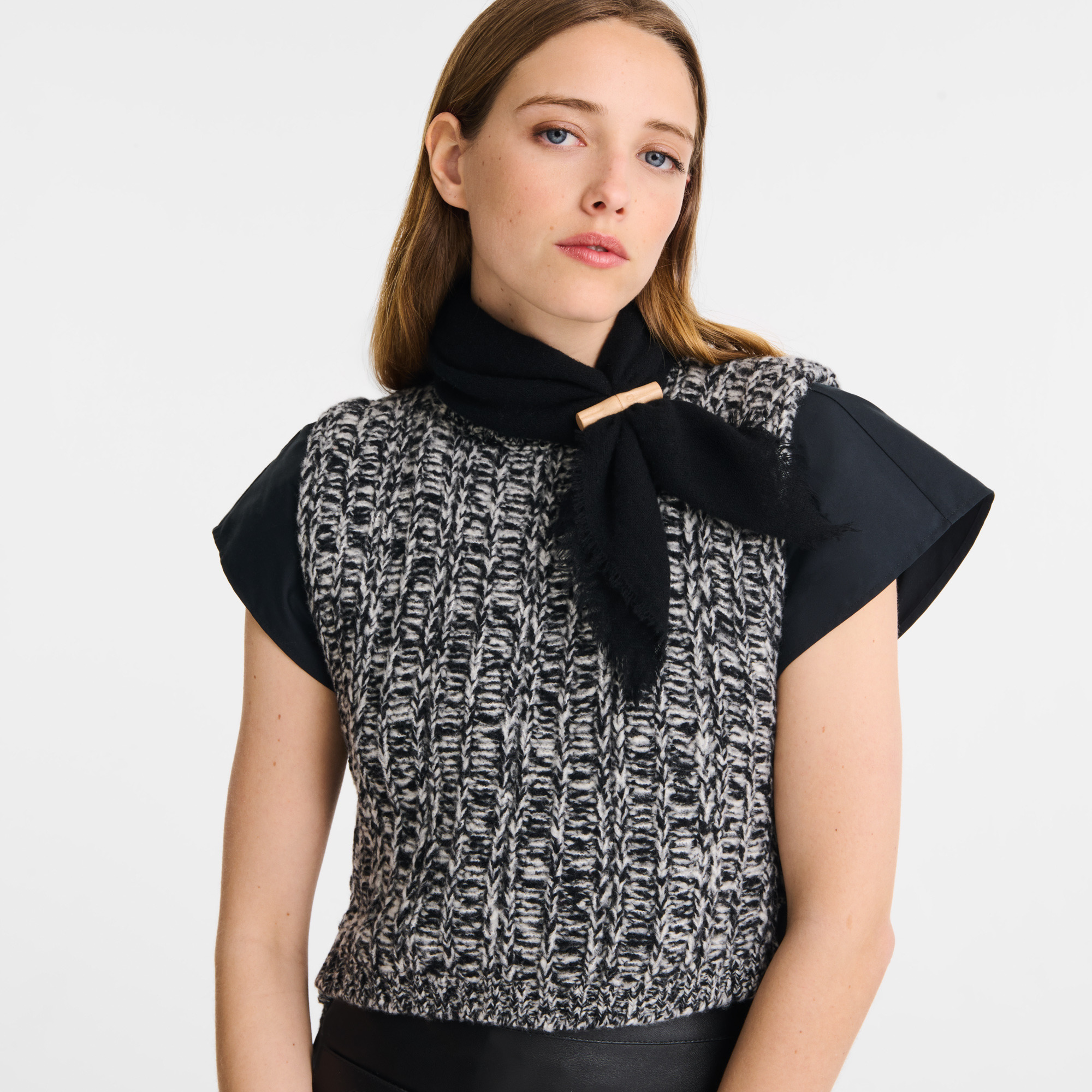 L'Hiver en douceur Stole Black - OTHER - 2