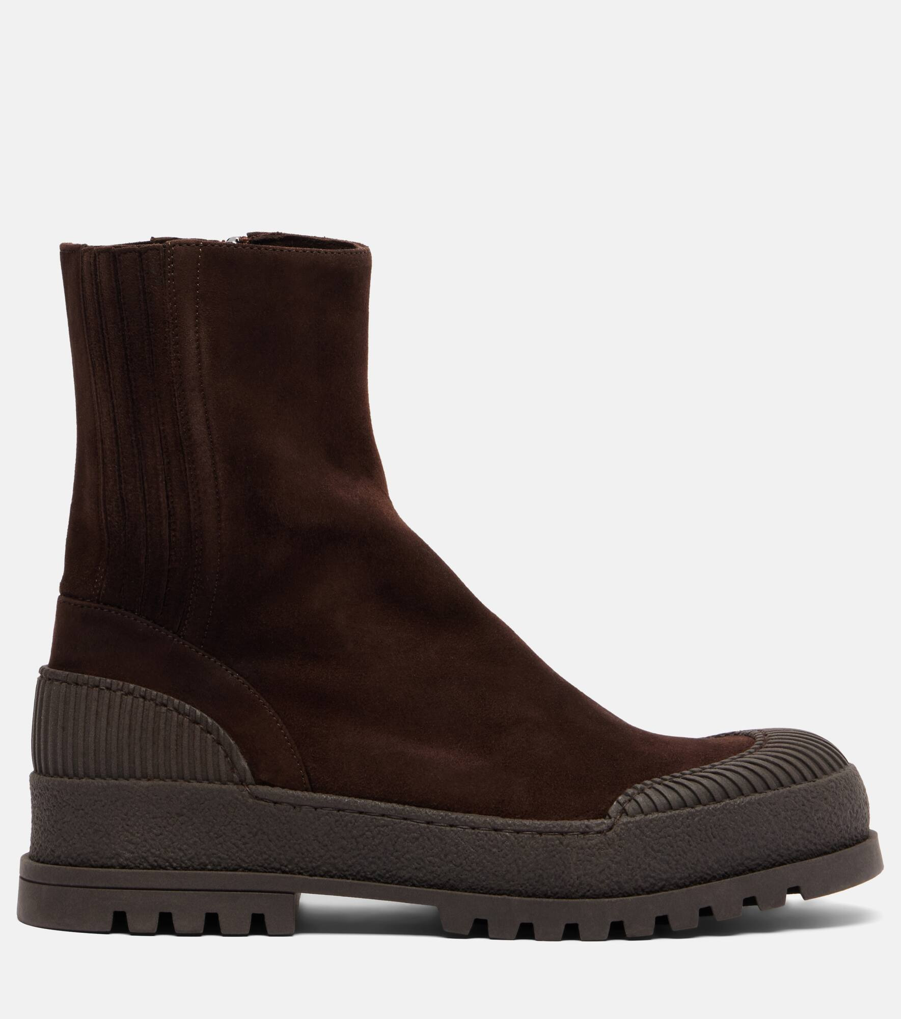Rugged suede ankle boots - 4