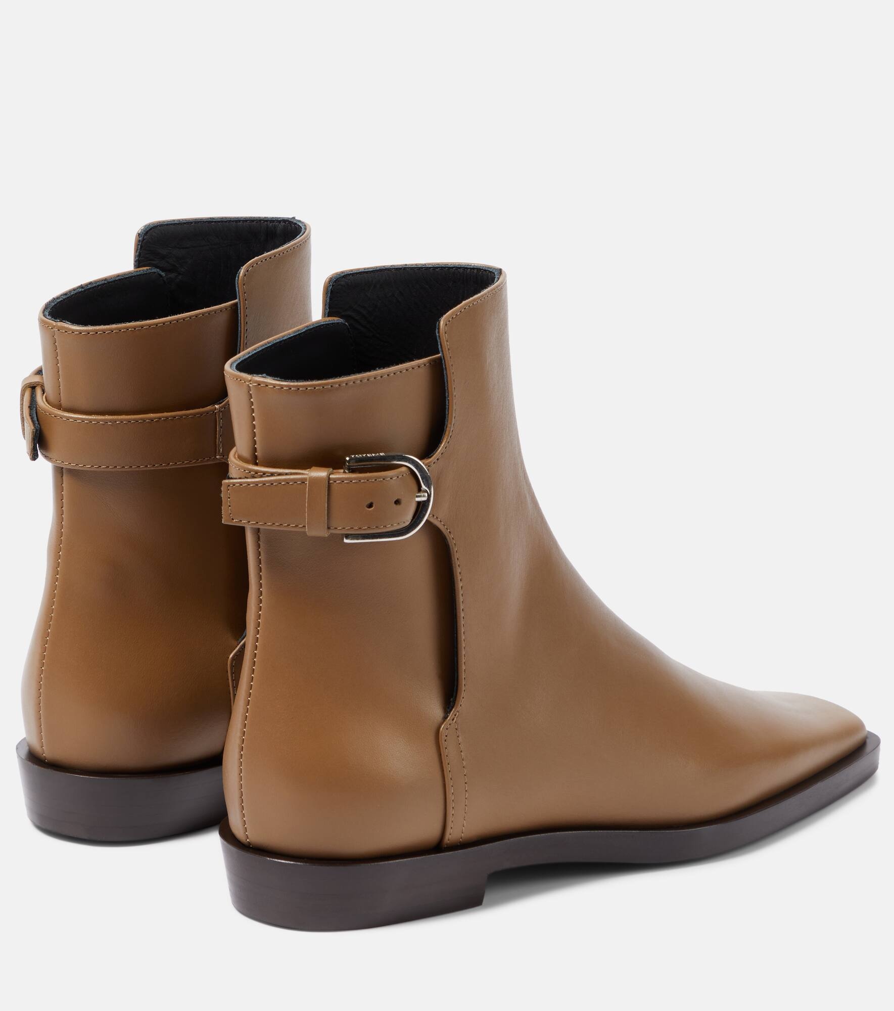 The Belted leather ankle boots - 3