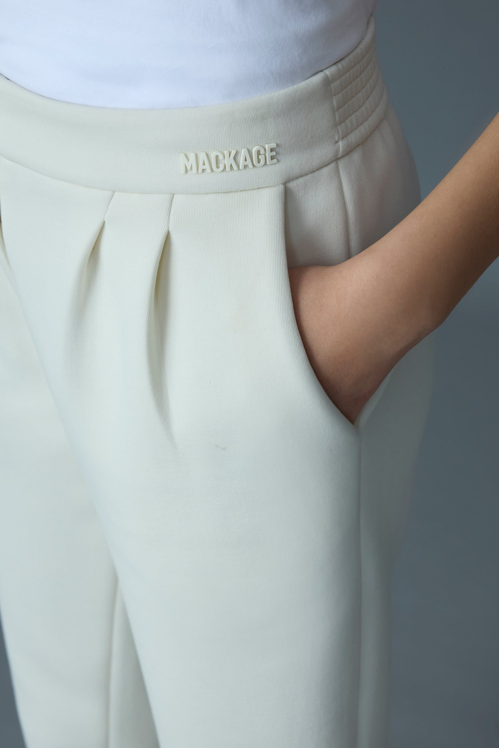 MARIANA Pleated Pants with Elasticized Waistband - 5