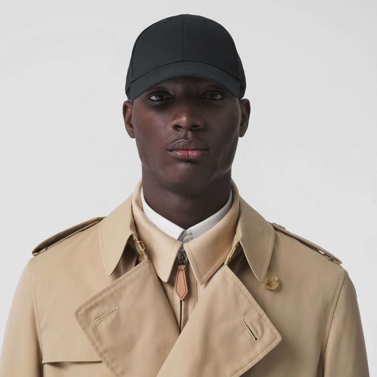 The Mid-length Chelsea Heritage Trench Coat - 2