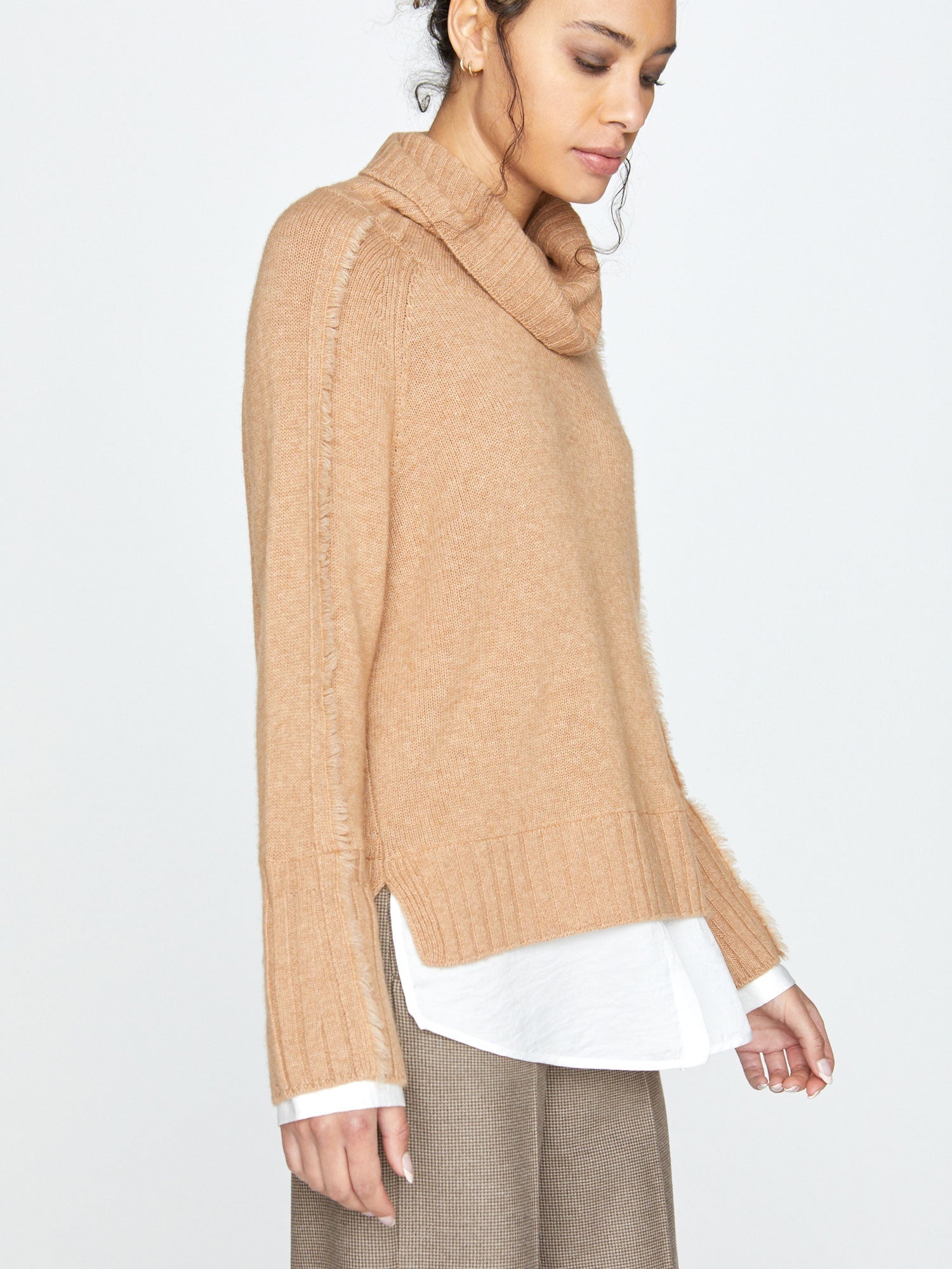 The Jolie Fringe Layered Looker - 5