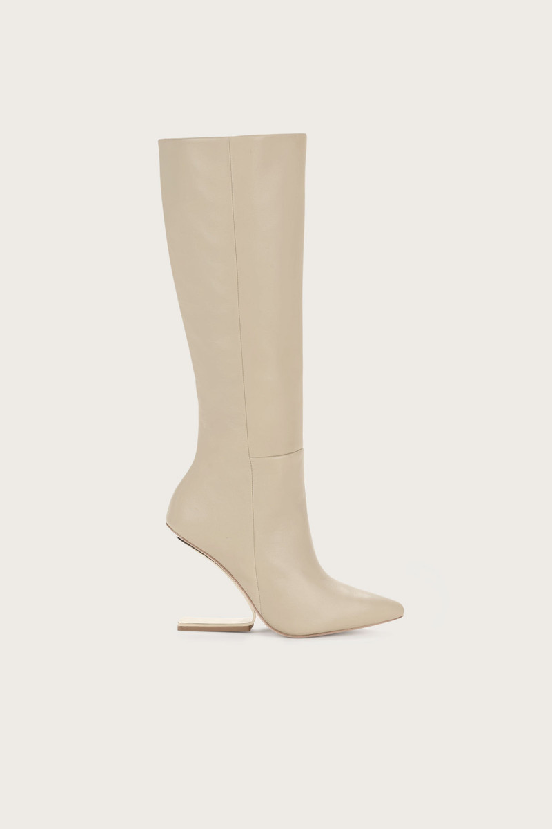 BIANCA BOOT 1