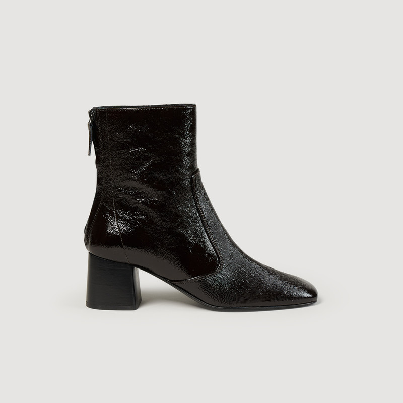 Cracked leather ankle boots 1