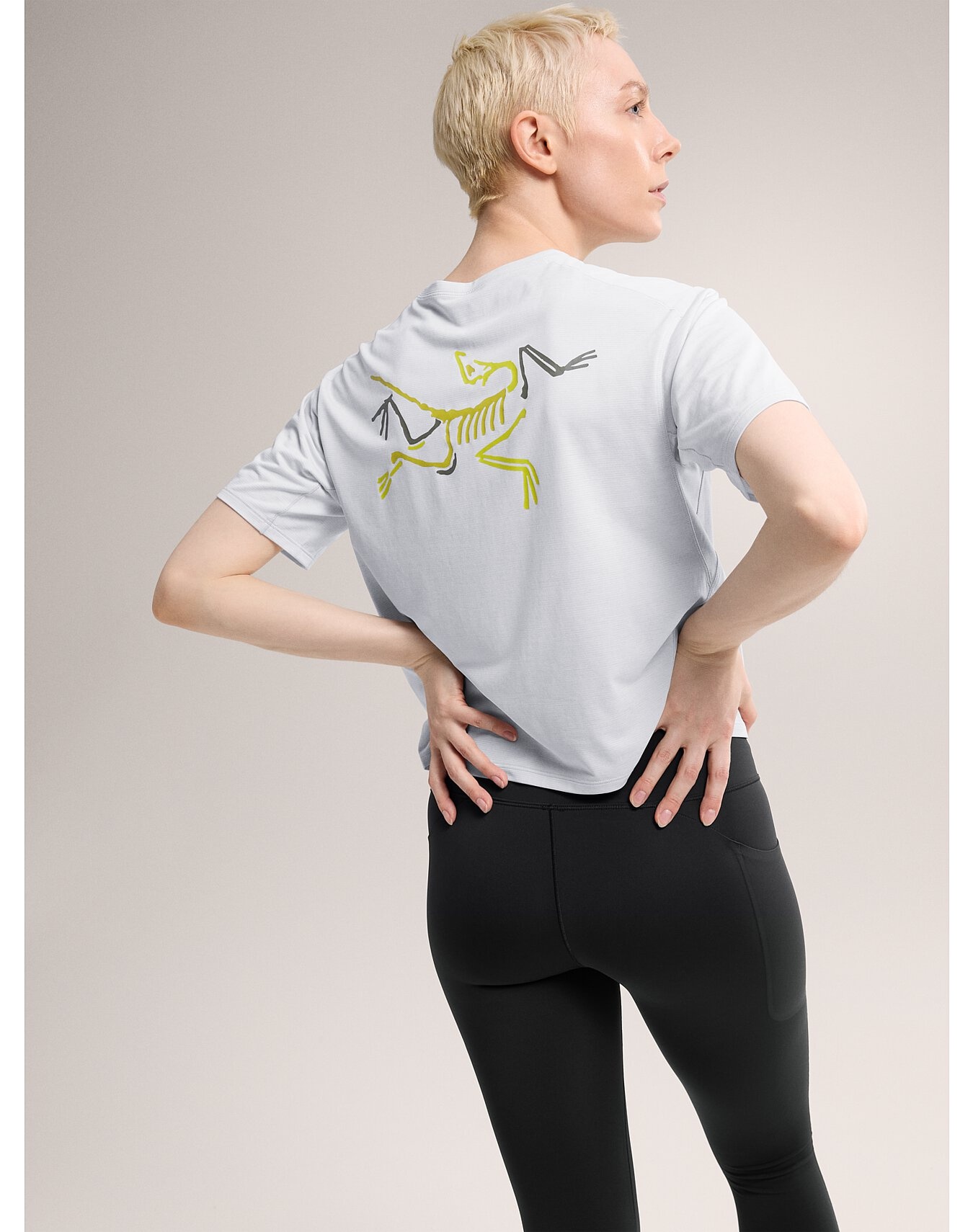 Taema Crop Logo T-Shirt - 3