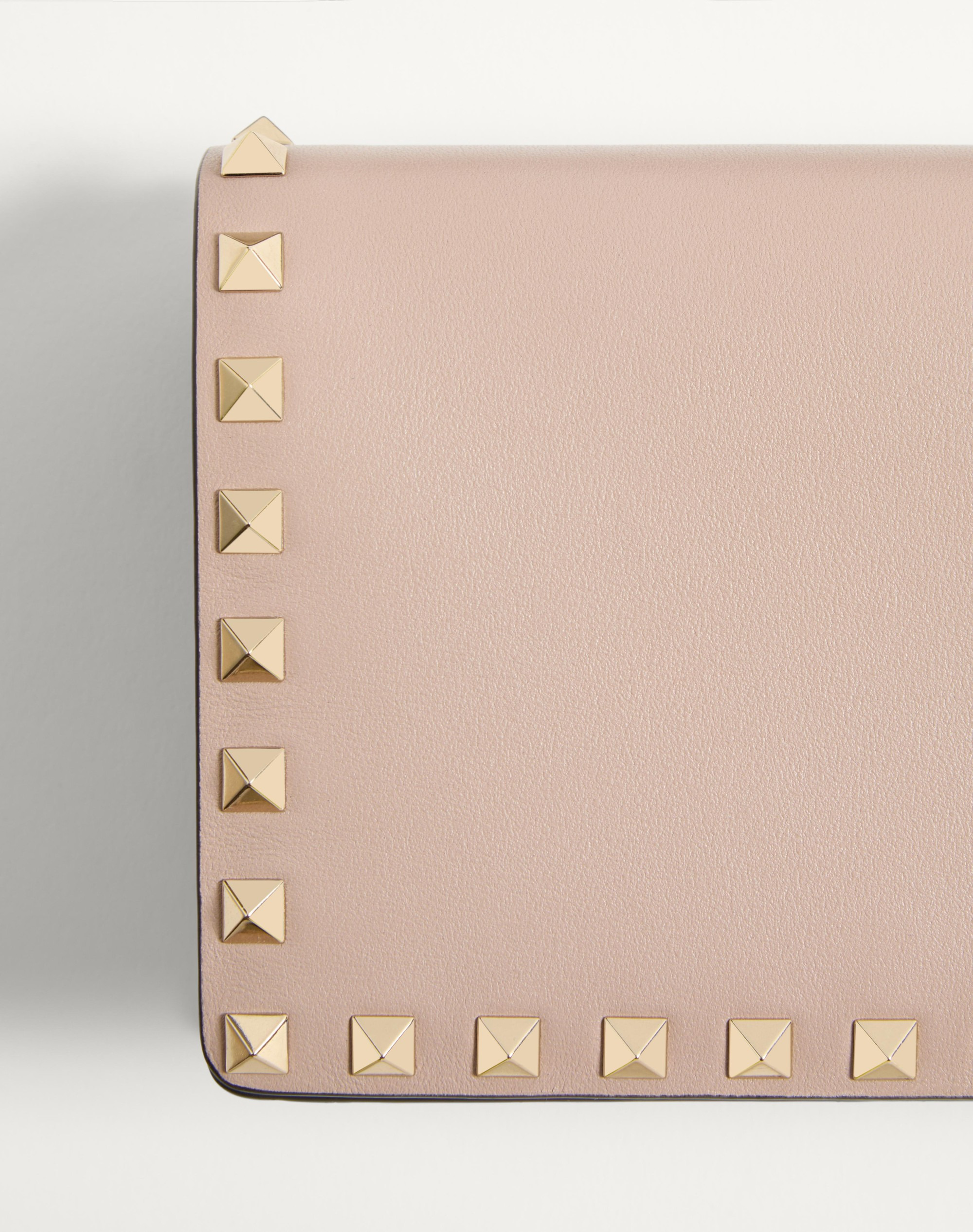 ROCKSTUD CALFSKIN CHAIN POUCH - 6