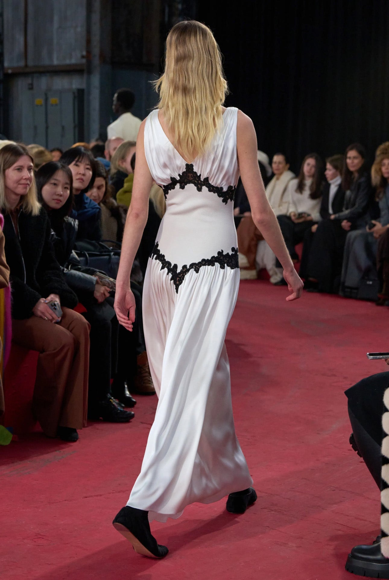 Highland Lace Dress in Ivory Silk Satin - 3