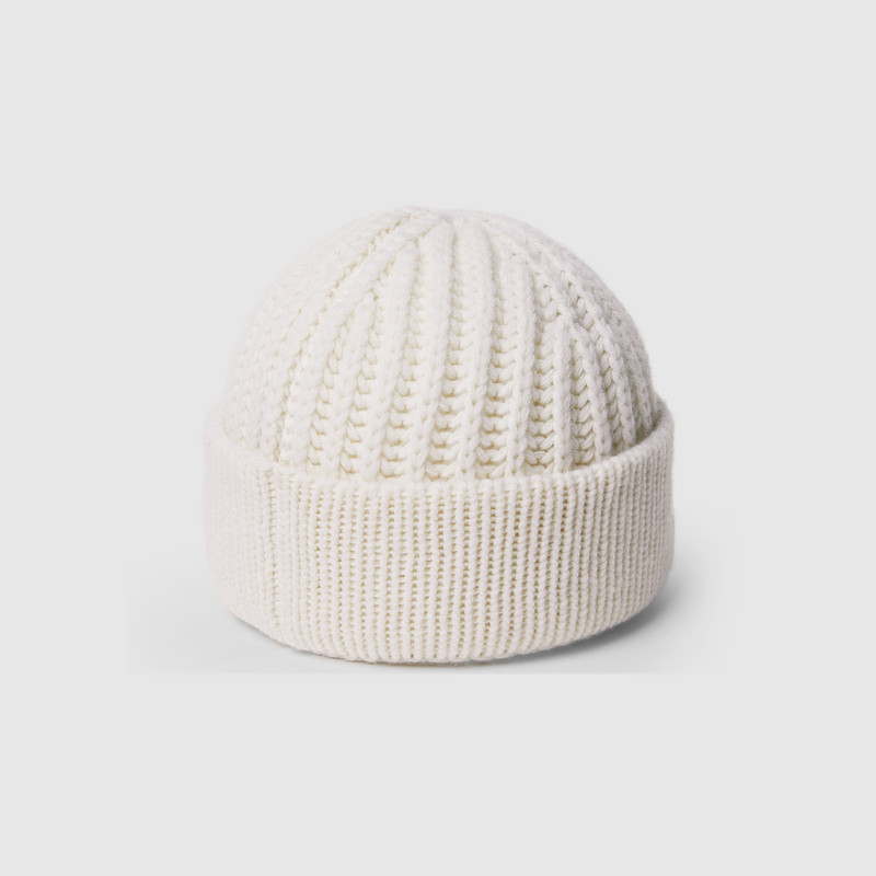 Wool cashmere hat with embroidery 4
