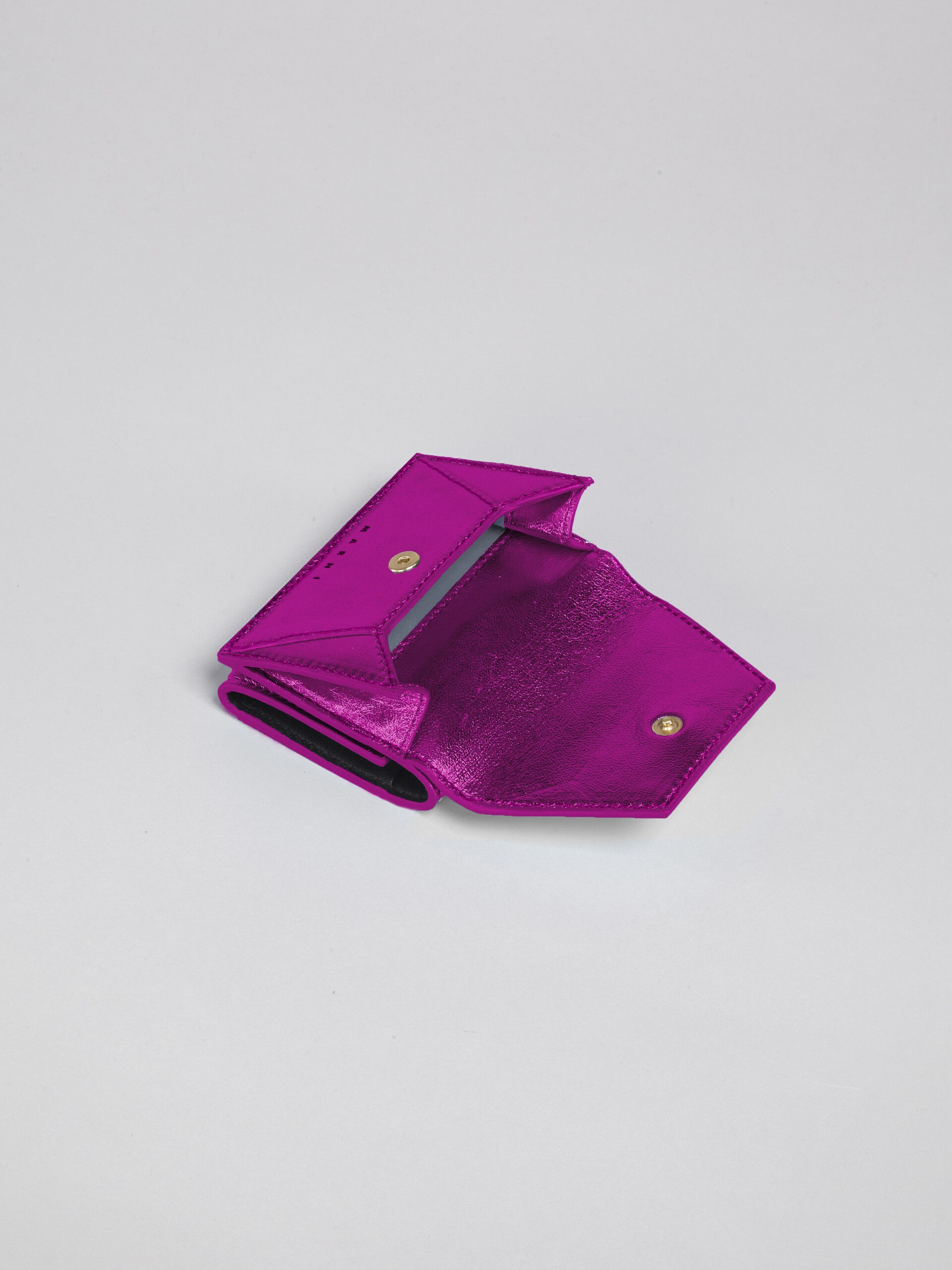 PINK METALLIC LEATHER TRI-FOLD WALLET - 5
