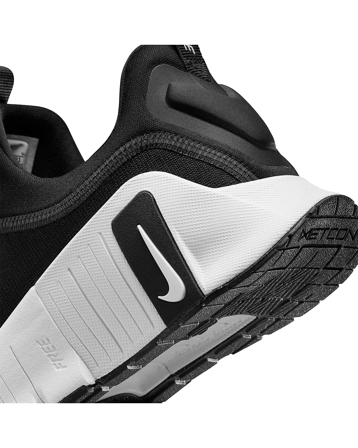 Women's Free Metcon 6 Sneakers - 10