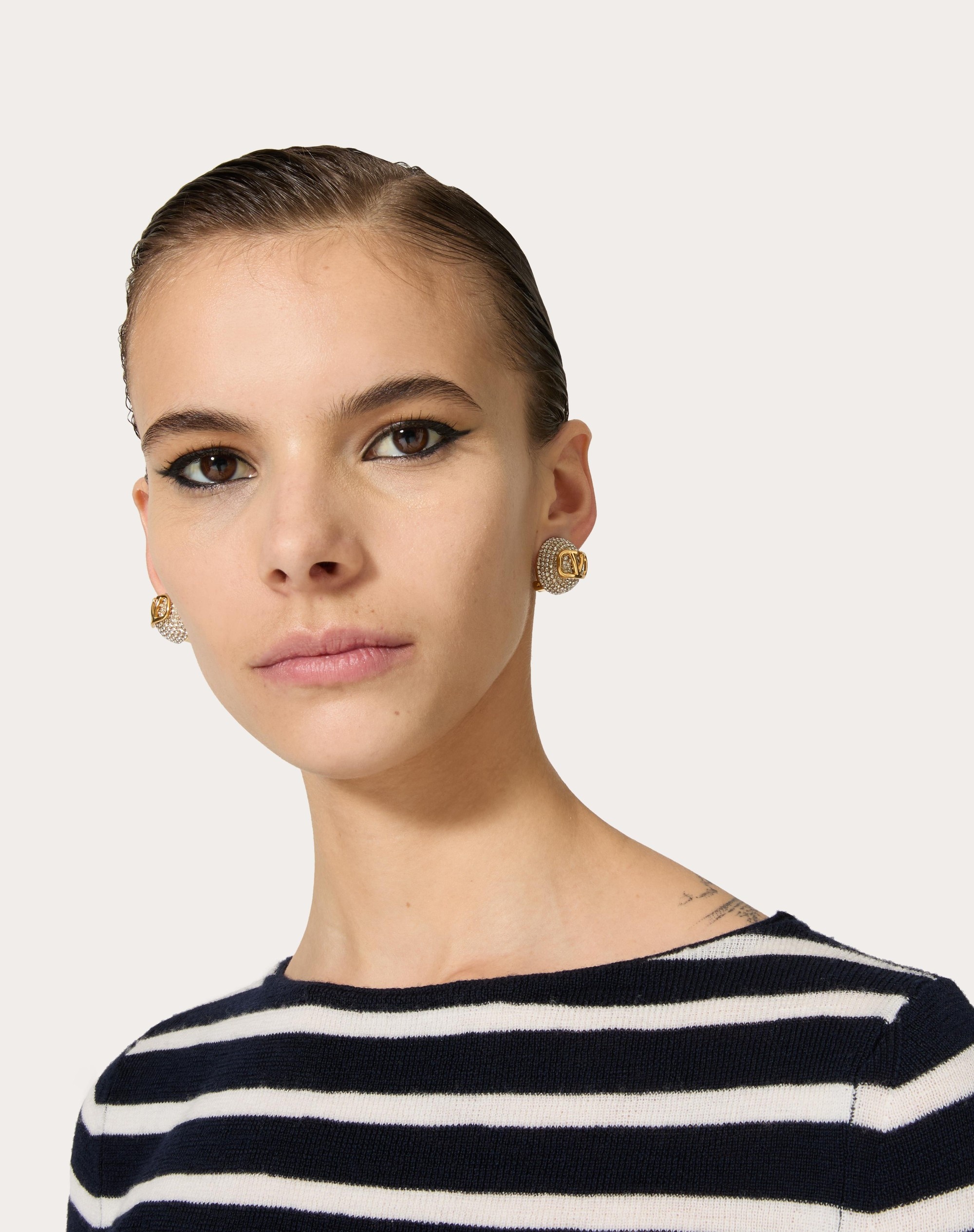 VLOGO SIGNATURE METAL AND SWAROVSKI® CRYSTAL EARRINGS - 5