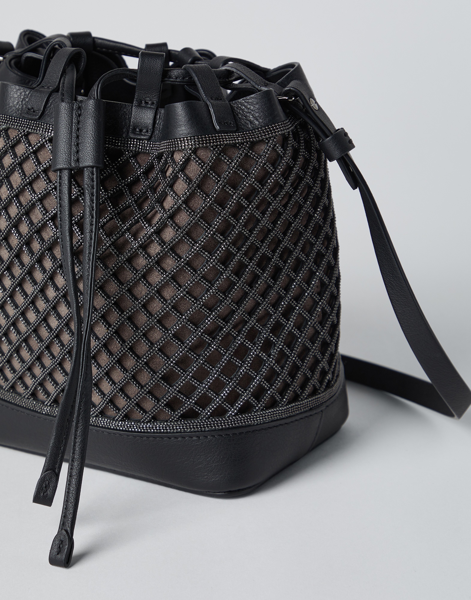 Precious net bucket bag - 3