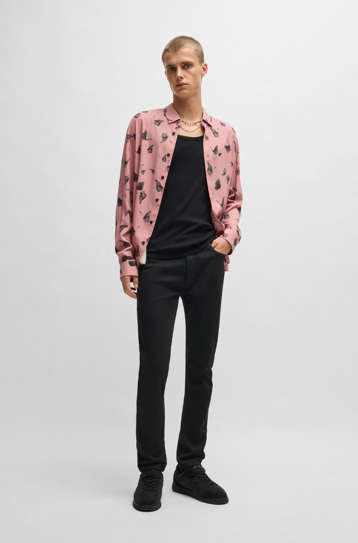 EXTRA-SLIM-FIT JEANS IN ULTRA-BLACK STRETCH DENIM - 3
