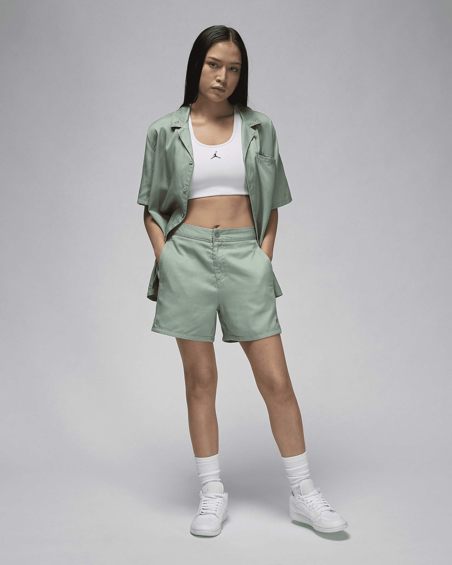 Jordan Women's Woven Shorts - 7