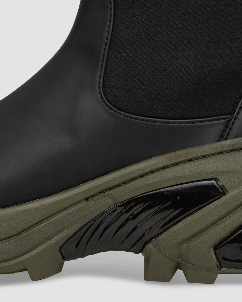 MID BOOT WITH VIBRAM SOLE 8