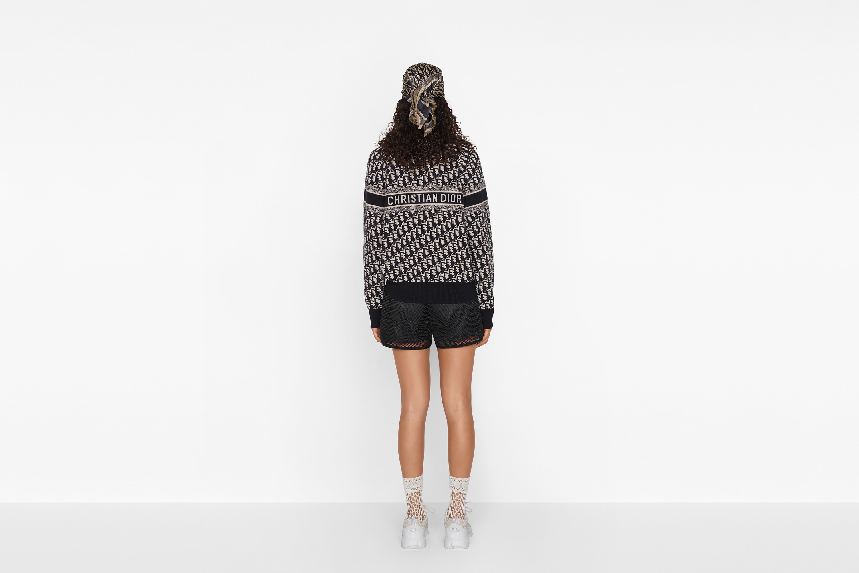 Reversible Round-Neck Sweater - 8