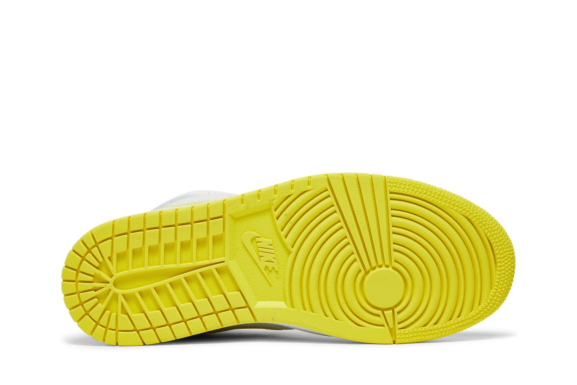Wmns Air Jordan 1 Mid SE 'Voltage Yellow' - 4