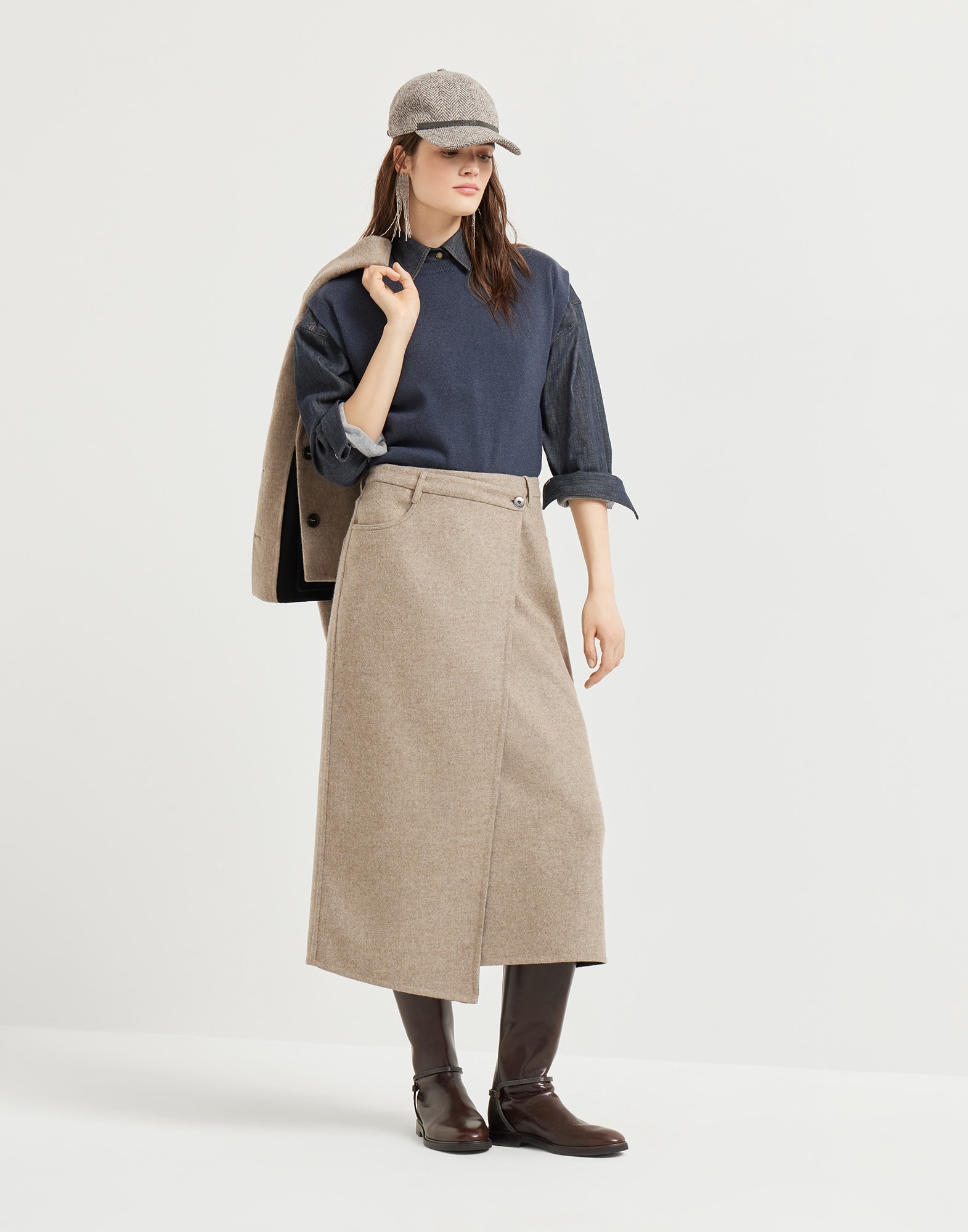 Cashmere sweater with monili - 5