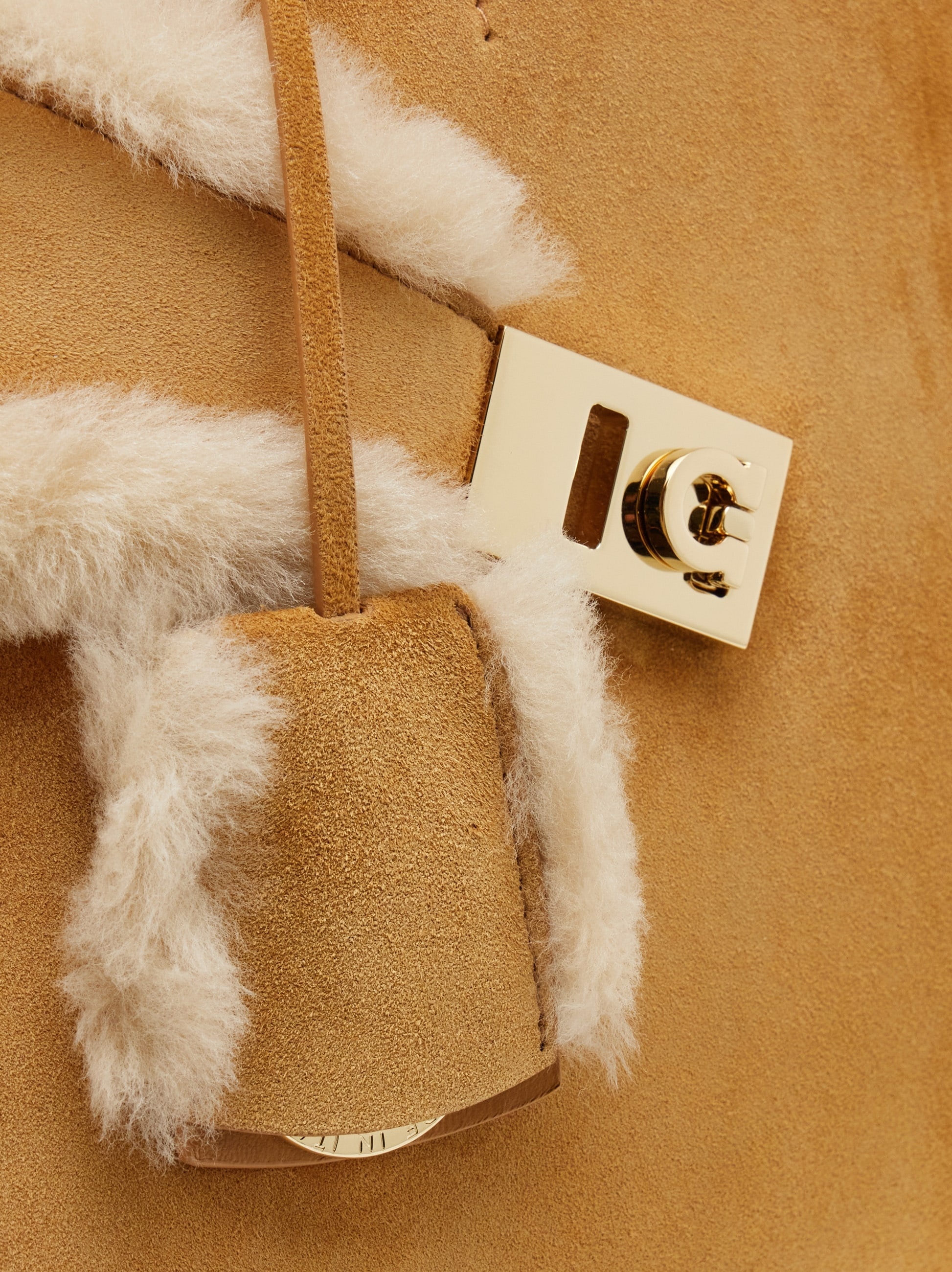 Hug handbag (M) - 8
