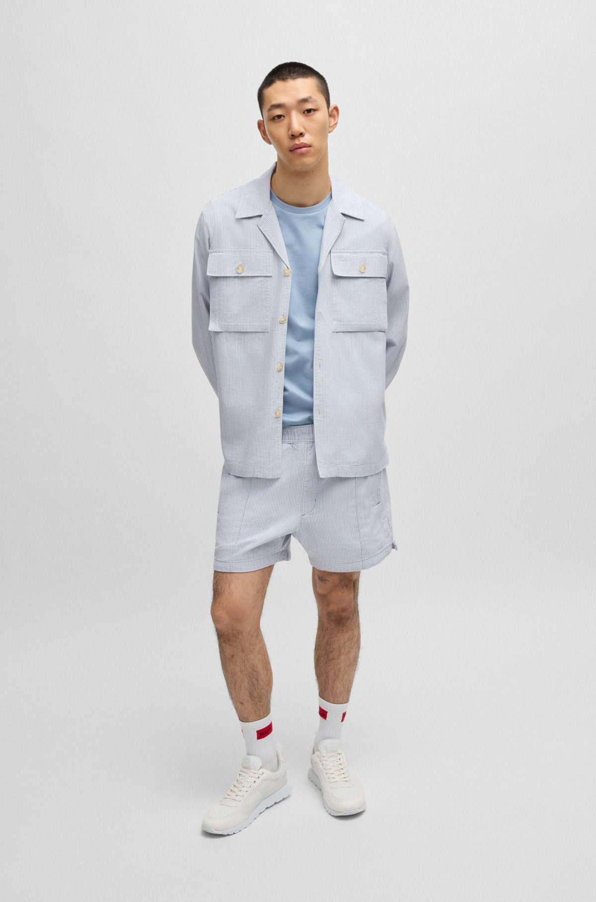 SHORTS WITH VERTICAL STRIPE - 4