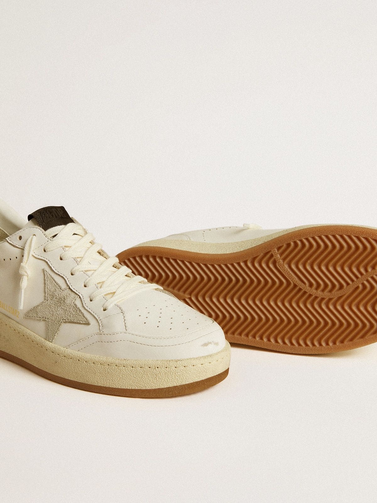 Ball Star 2 with ice-gray suede star and glossy black leather heel tab - 4