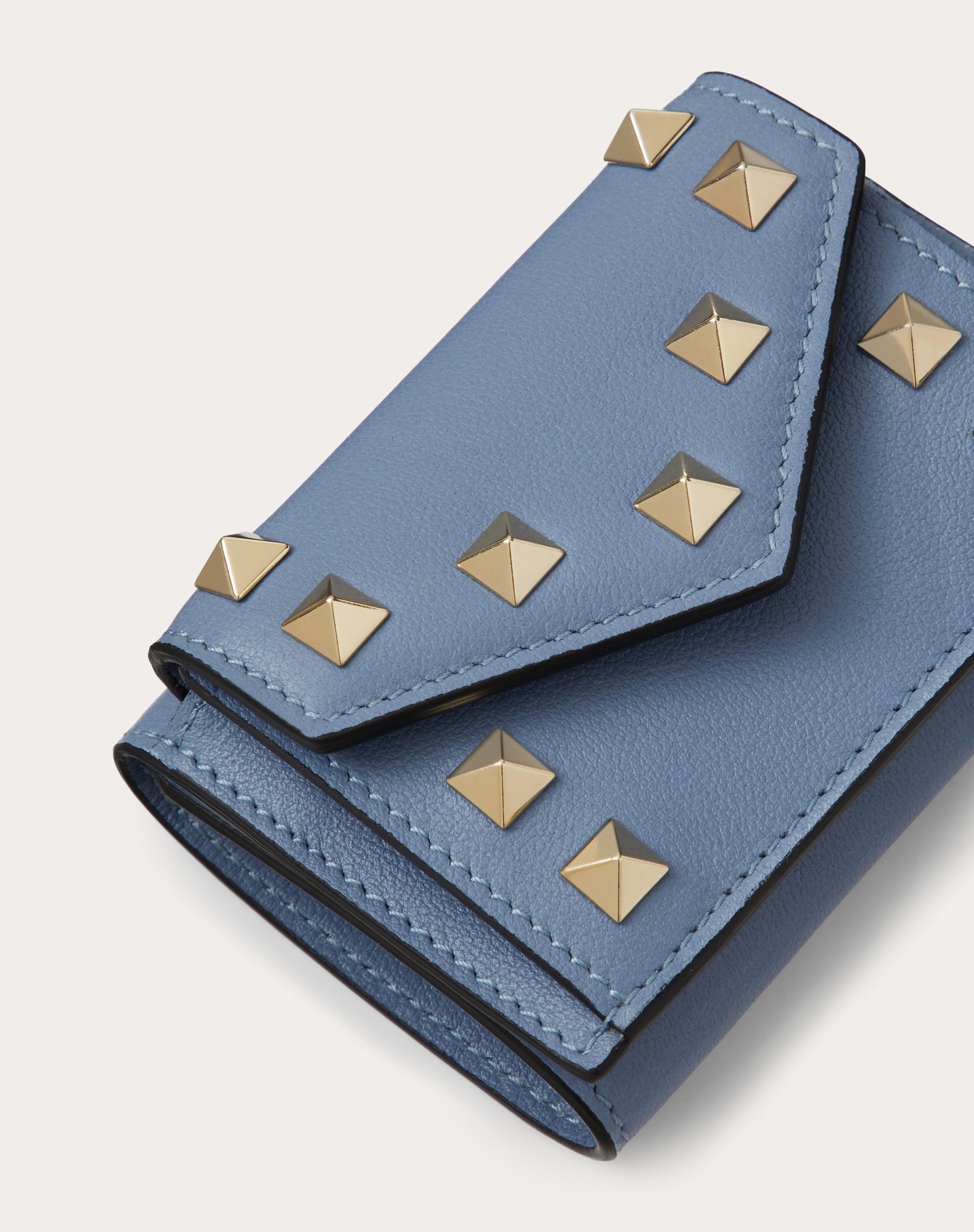 SMALL ROCKSTUD CALFSKIN WALLET - 2